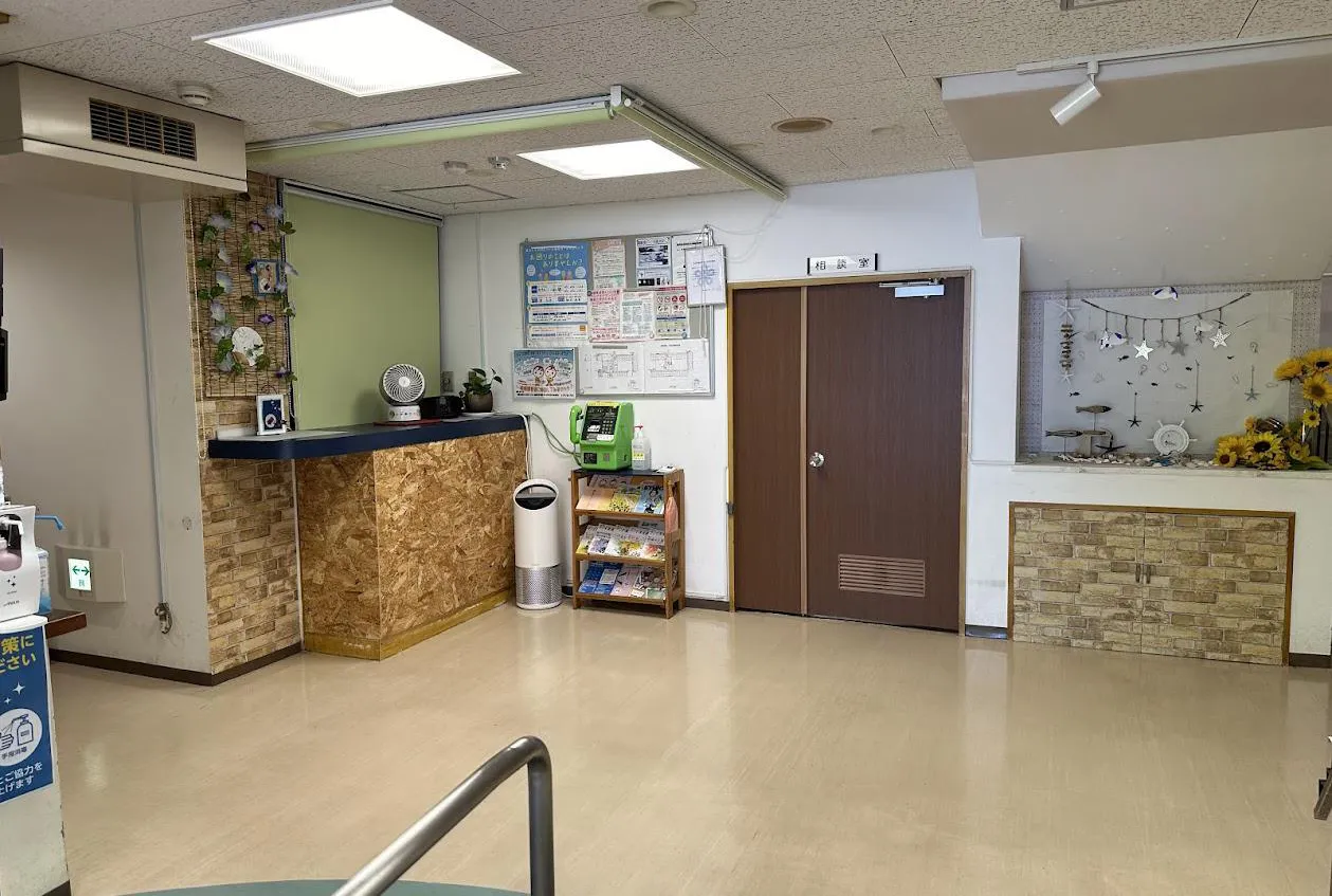 海老津園 玄関ホール